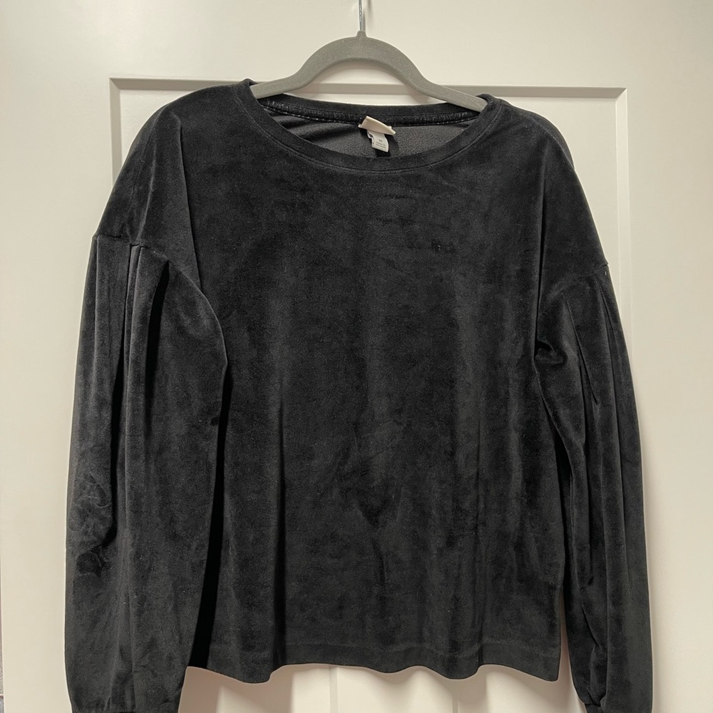 Black velour long sleeve top